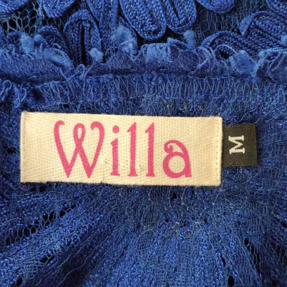 2/$10 04108 Willa royal blue floral and lace S/S cropped blouse M - Picture 8 of 9